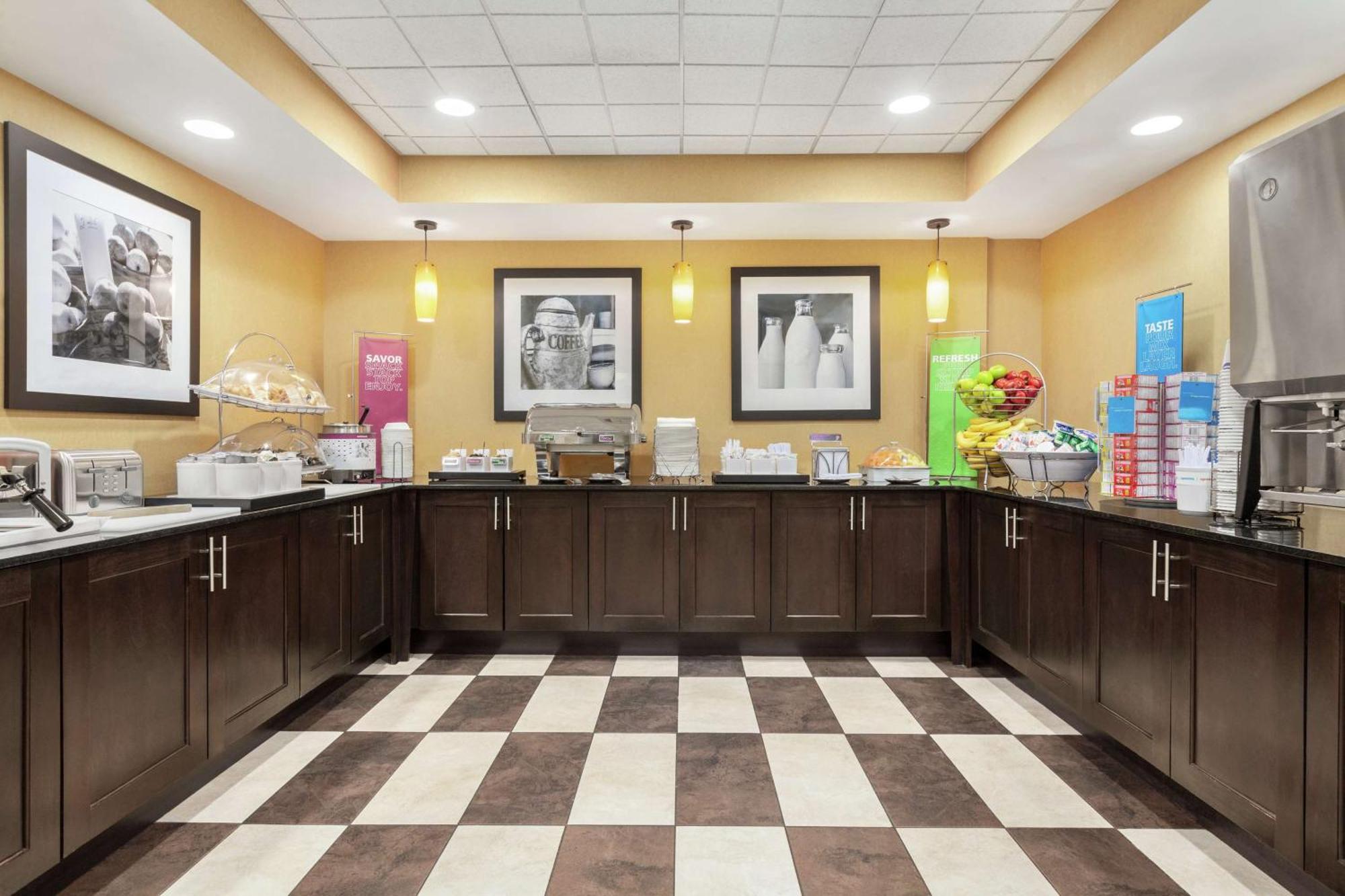Hampton By Hilton Oklahoma City I-40 East- Tinker Afb Midwest City Exterior photo