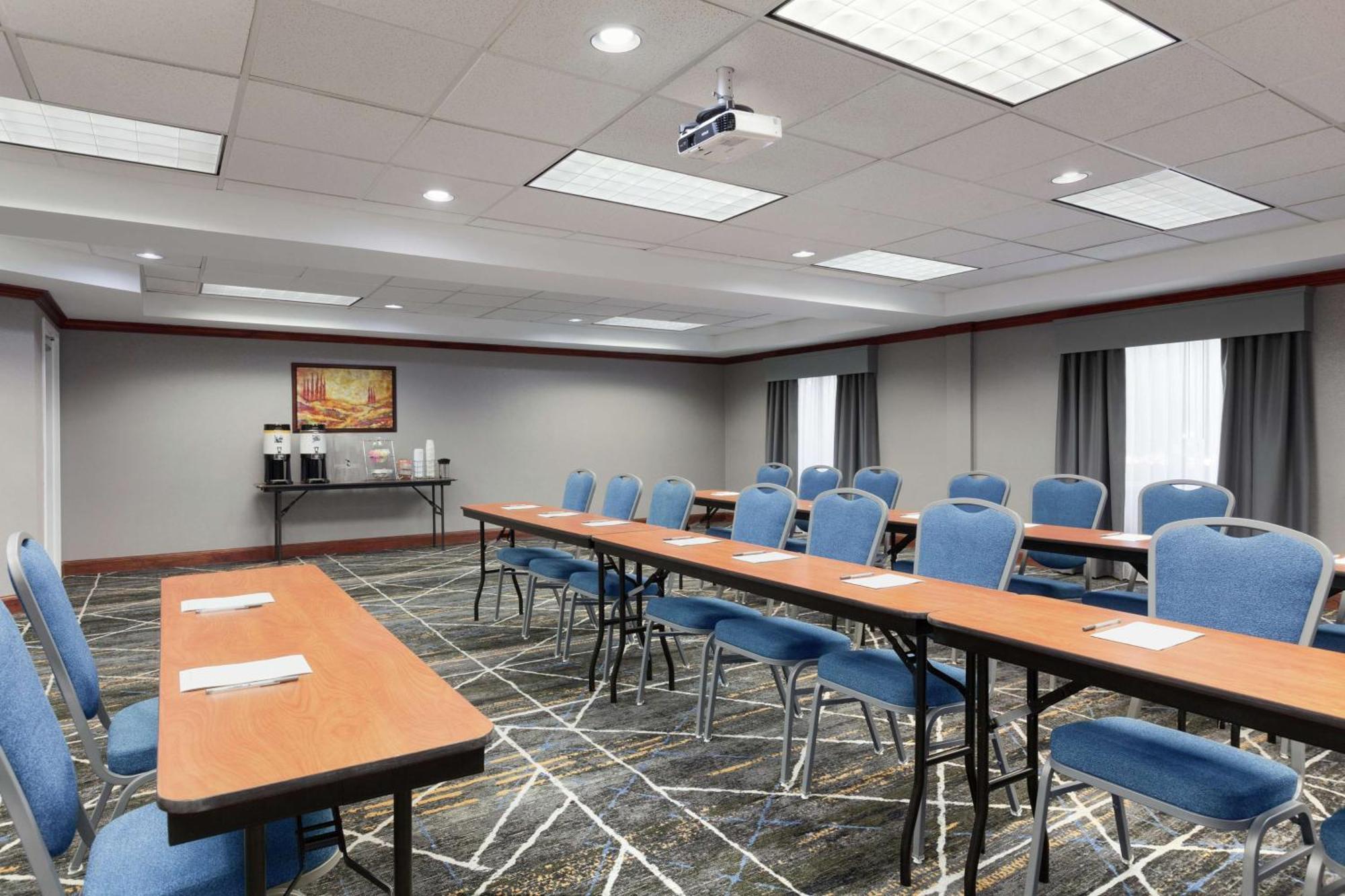 Hampton By Hilton Oklahoma City I-40 East- Tinker Afb Midwest City Exterior photo
