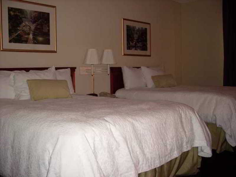 Hampton By Hilton Oklahoma City I-40 East- Tinker Afb Midwest City Room photo